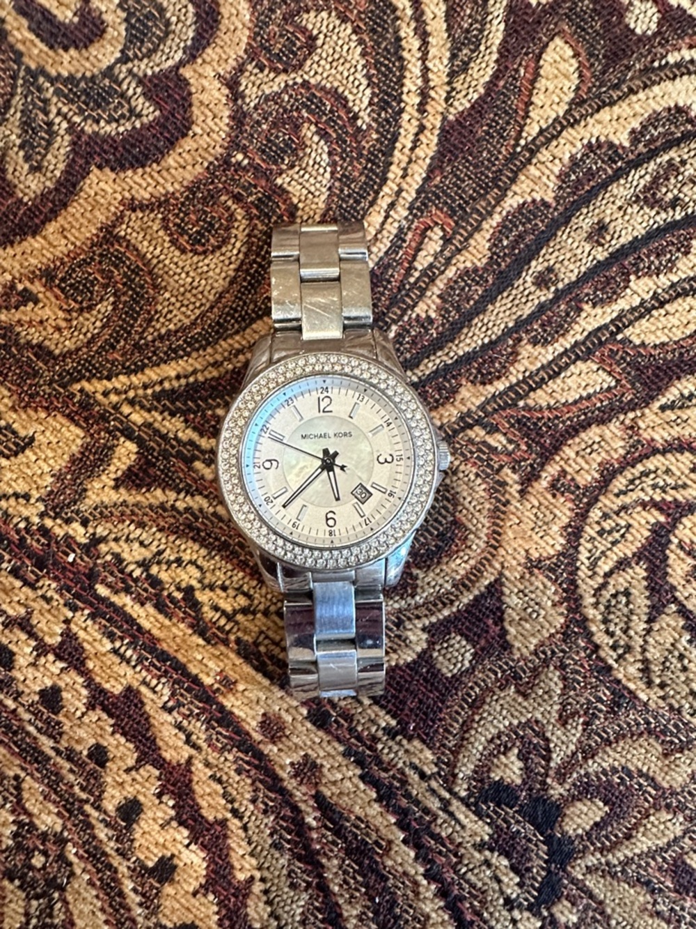 Michael Kors Silver Crystal-Accent Stainless Steel Bracelet Watch - Picture 3 of 3